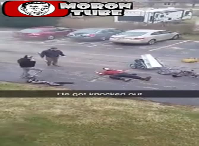 Video :After his drug-addled neighbor assaulted his wife, he used a baseball bat to blow her away!